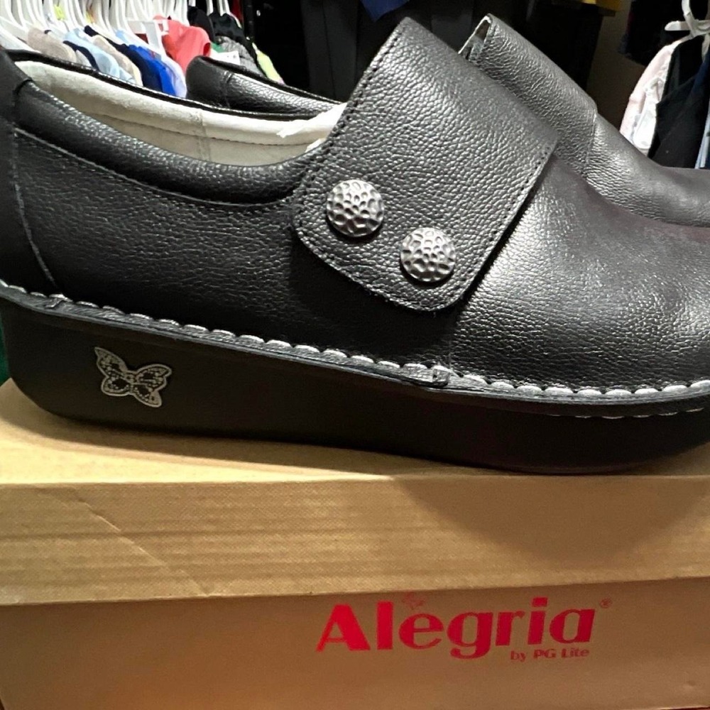 Algeria clogs